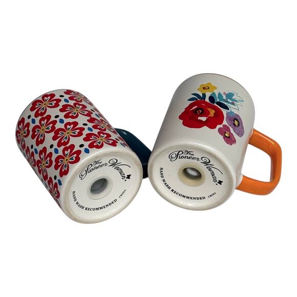 VTG Pioneer Women SALT & PEPPER SHAKERS Large 3.75" Flea Market Floral Pattern - Picture 3 of 8